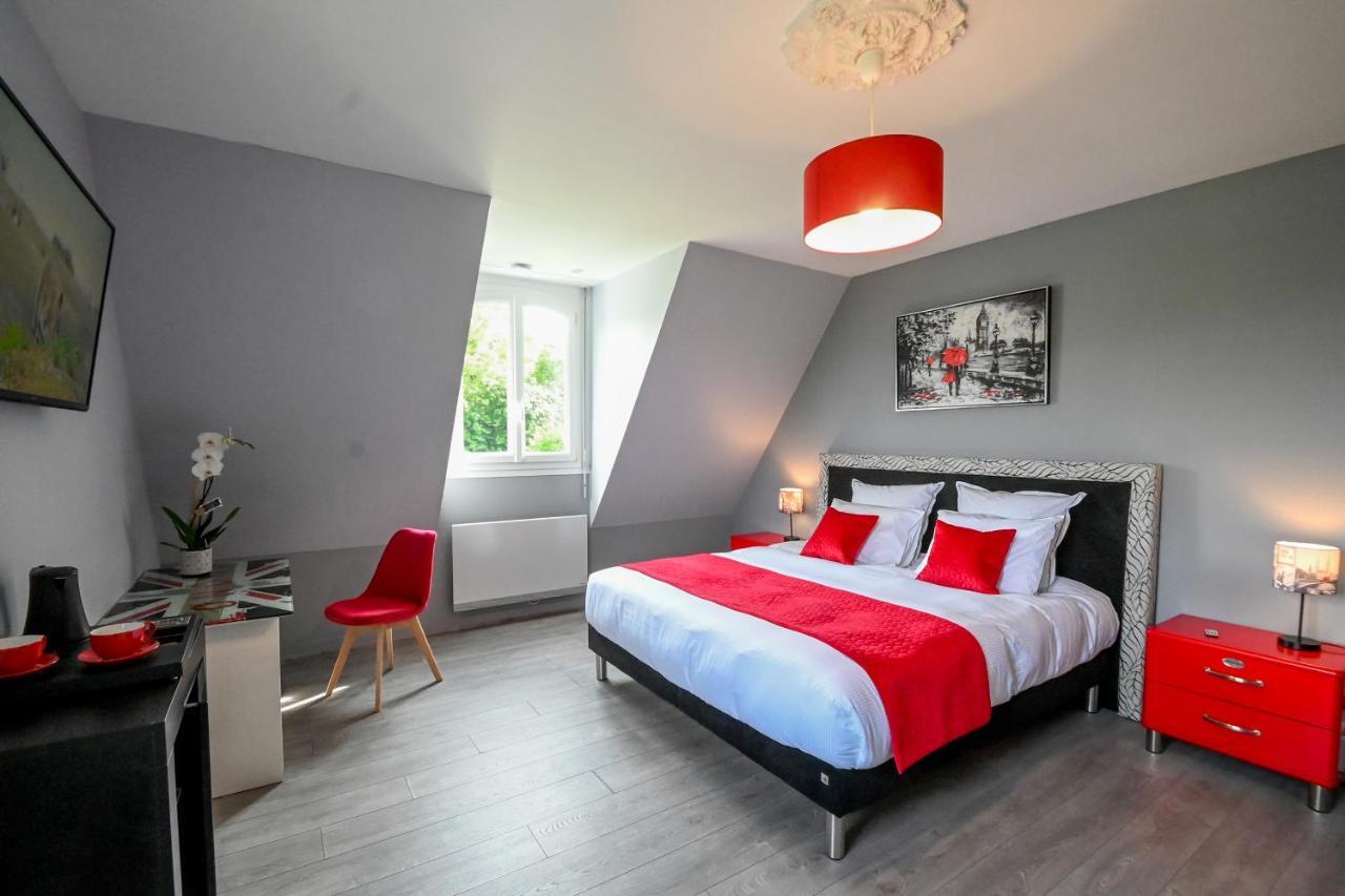 La Fontaine Dort Bed & Breakfast Tessy-sur-Vire Exterior photo